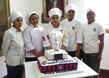 Jóvenes de Perú regalan al Papa Francisco una torta inspirada en el equipo de sus amores: San Lorenzo de Almagro